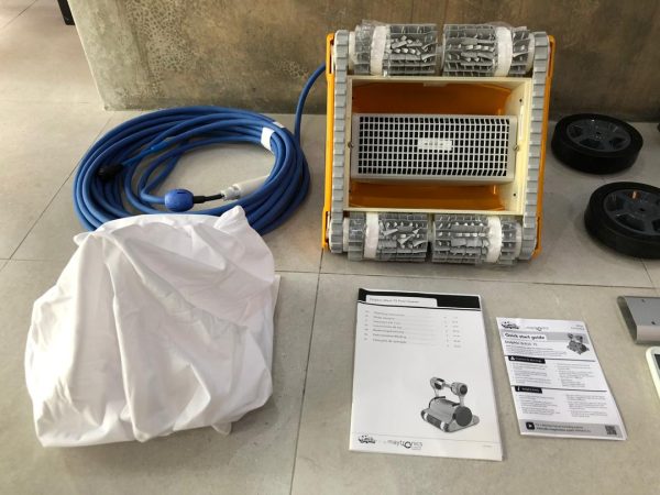 MAYTRONICS COMMERCIAL DOLPHIN WAVE 75 ROBOTIC POOL CLEANER FOR UP TO 20M POOL - Image 6